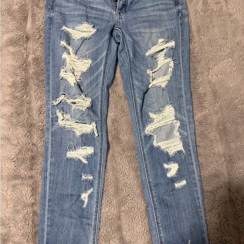 American Eagle Outfitters Light Blue Distressed Skinny Jeans